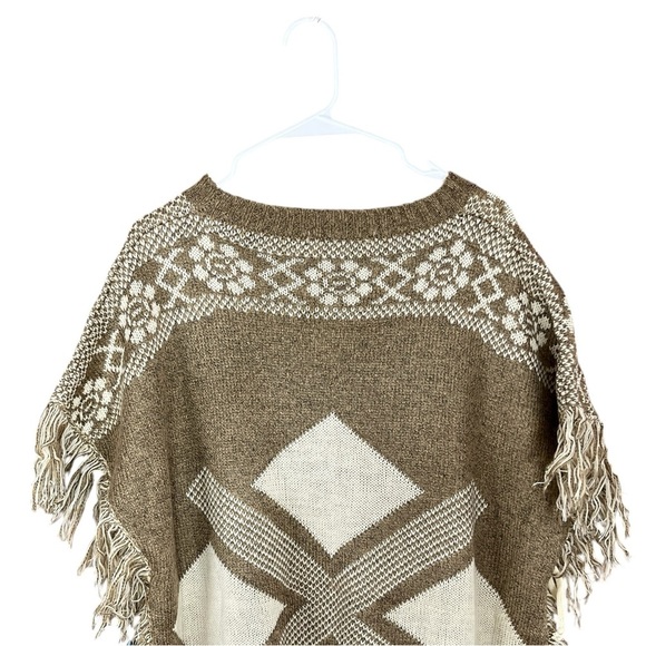 NEW Eva Franco Cotton-Blend Fringe Poncho sze M/L Aztec Brown and White - Picture 7 of 16